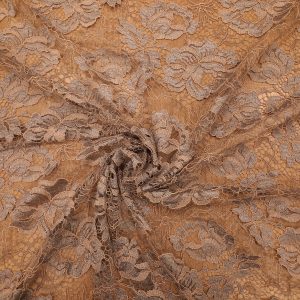 Dentelle de Calais nude et gris